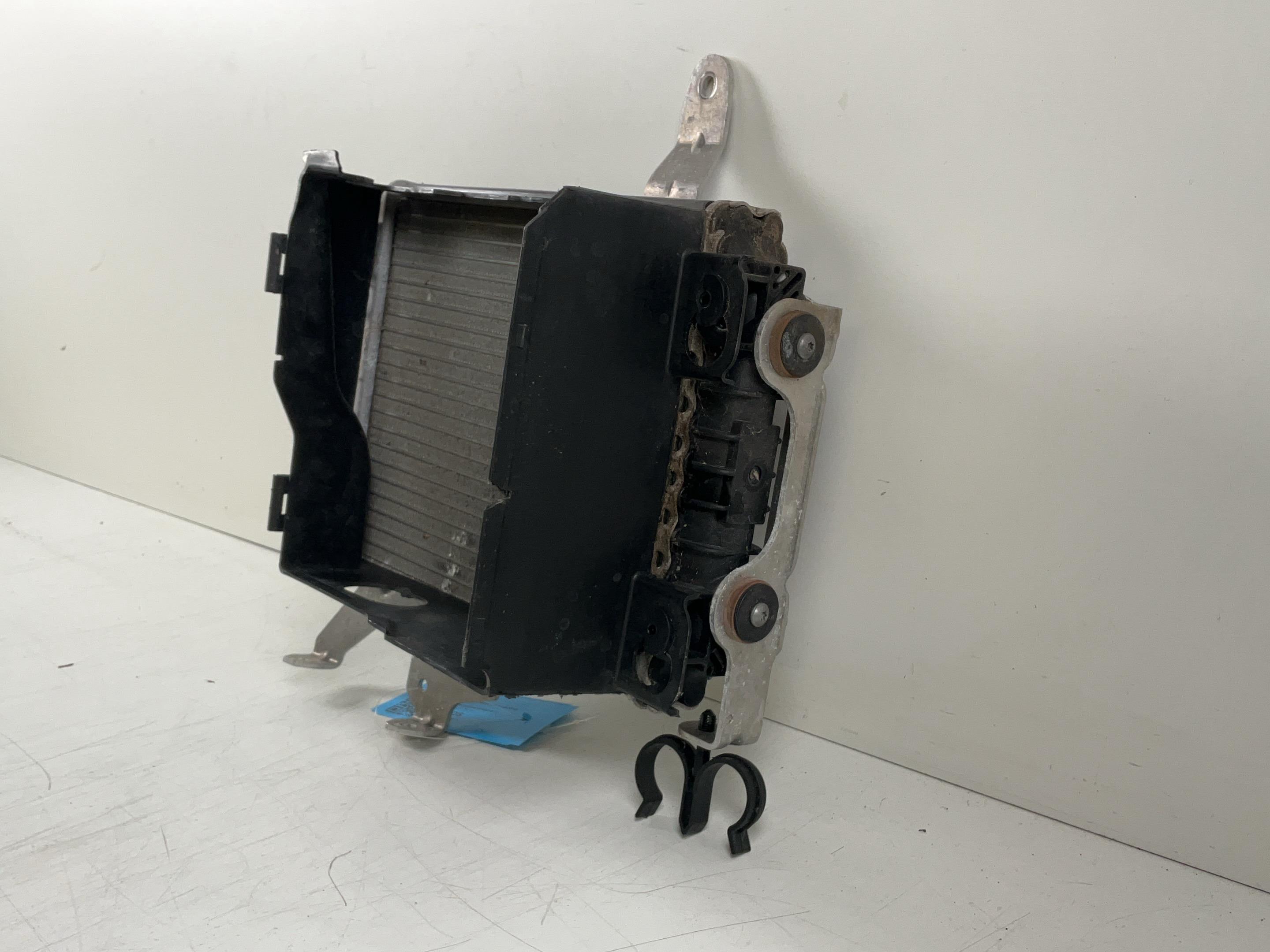 Additional cooler AUDI A8 (4H) 4.0 TFSI quattro  320 kW  435 PS (10.2013-12.2015)