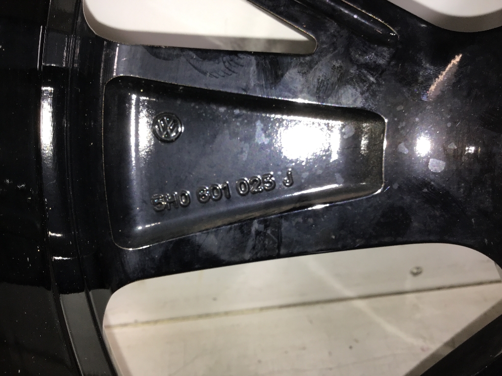 Kompletne koła VW Golf VIII (CD) 1.4 GTE  110 kW  150 PS (09.2020-> )