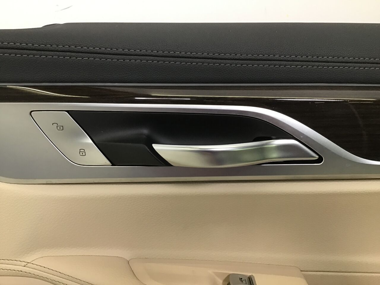 Door panelling right front BMW 7er (G11, G12) 730d  195 kW  265 PS (09.2015-> )