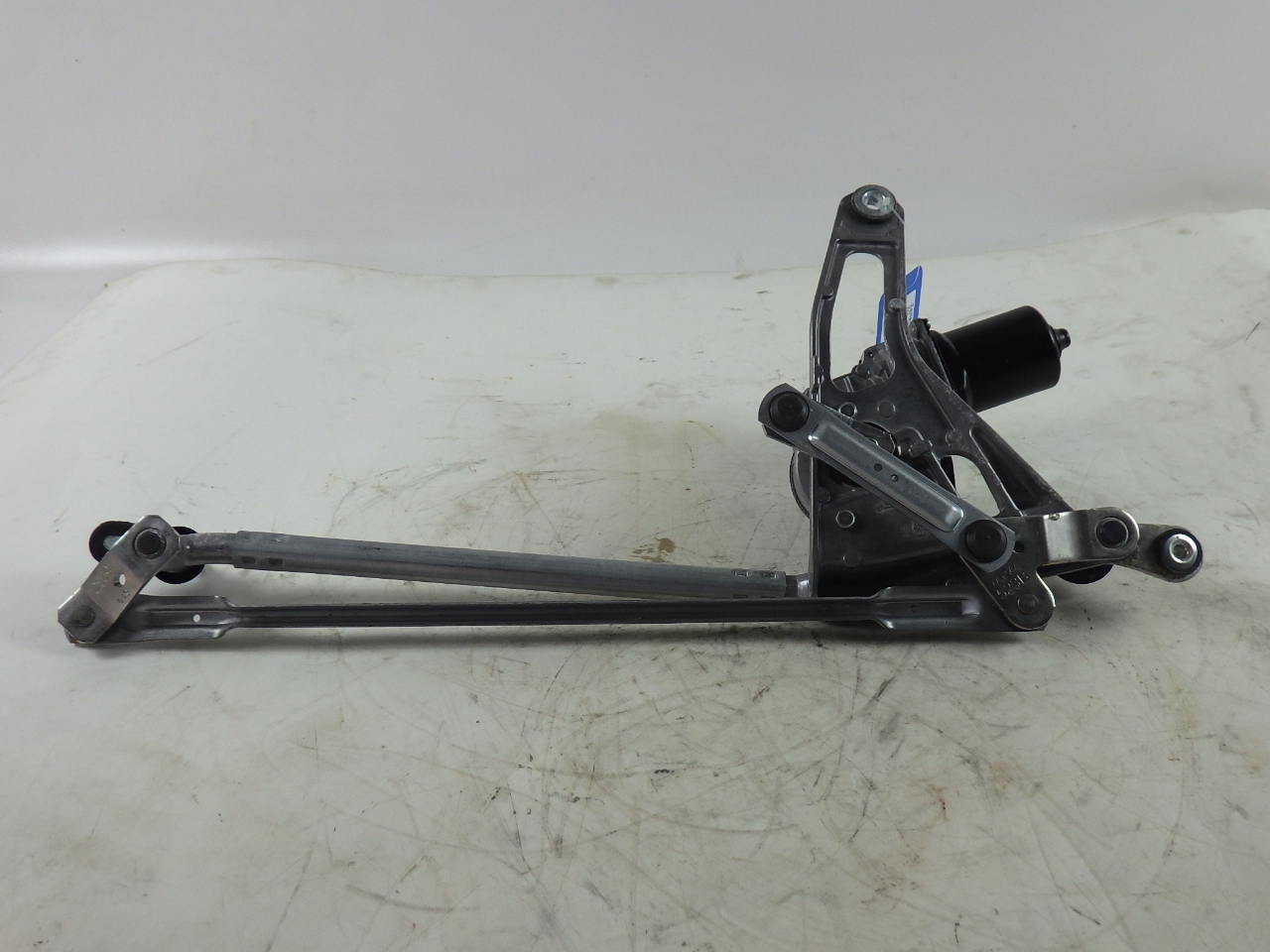 Wiper motor front AUDI A5 Cabriolet (F57) 2.0 TFSI  185 kW  252 PS (03.2017-> )