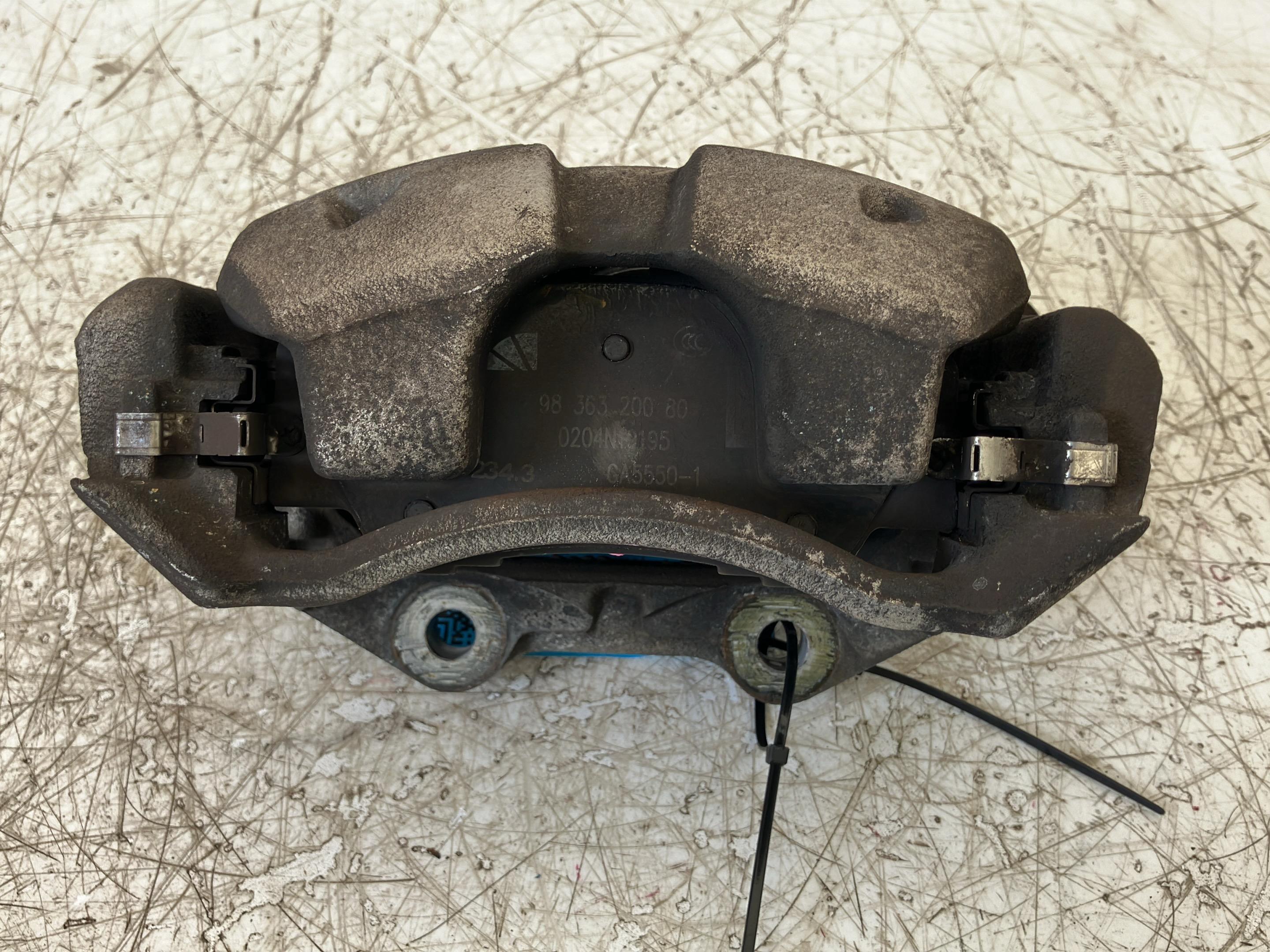 Brake caliper right front CITROEN C4 III (BA, BB, BC) 1.2 PureTech 130  96 kW  130 PS (10.2020-> )