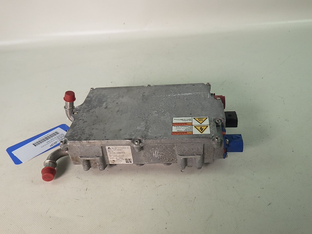 Autre pièce TESLA Model S (5YJS) 85D AWD  310 kW  421 PS (04.2015-02.2016) Autre pièce TESLA Model S (5YJS) 85D AWD  310 kW  421 PS (04.2015-02.2016)