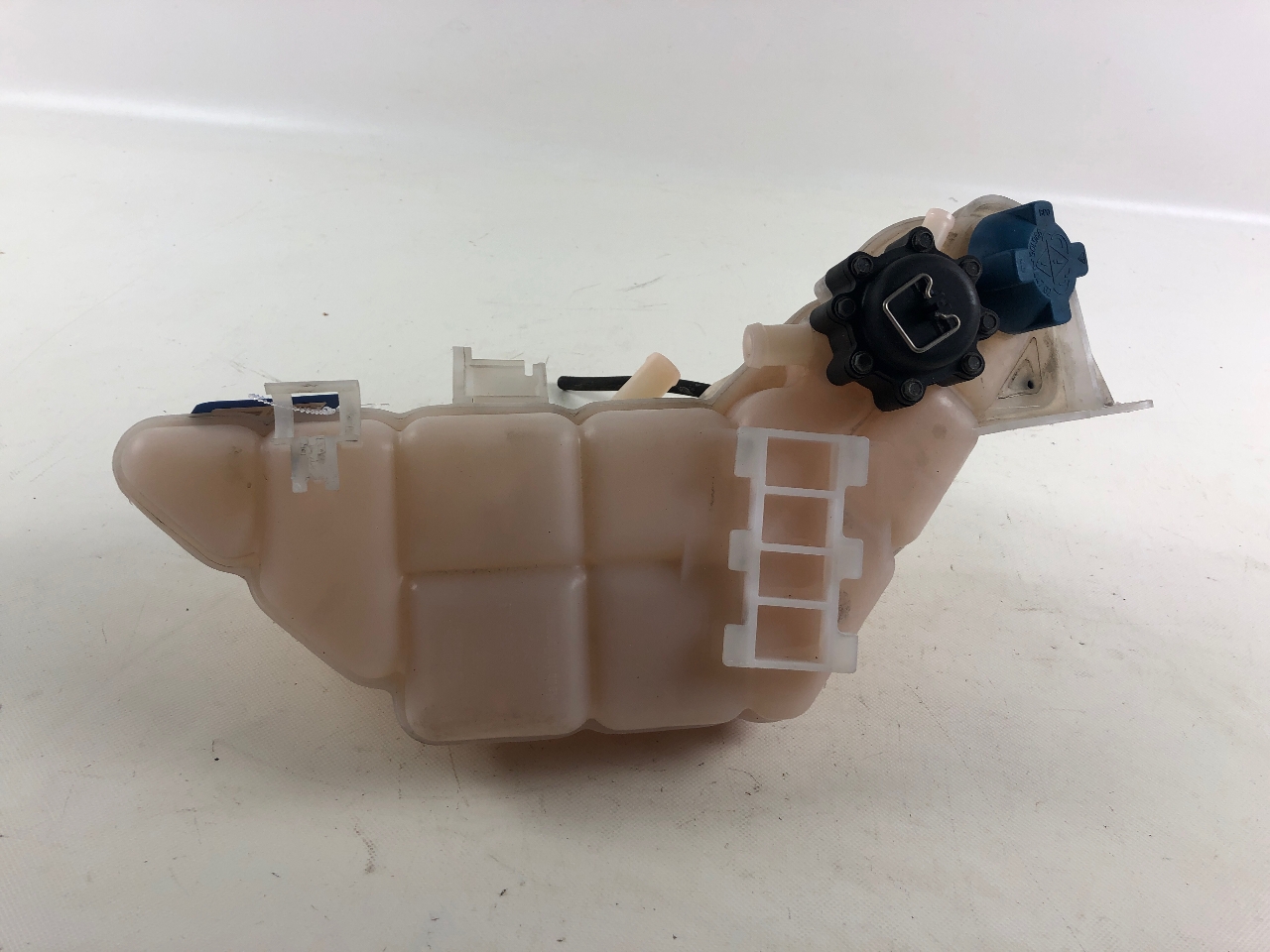 Ausgleichsbehälter PORSCHE 911 (997) 3.8 Carrera S  261 kW  355 PS (07.2004-12.2008) Ausgleichsbehälter PORSCHE 911 (997) 3.8 Carrera S  261 kW  355 PS (07.2004-12.2008)