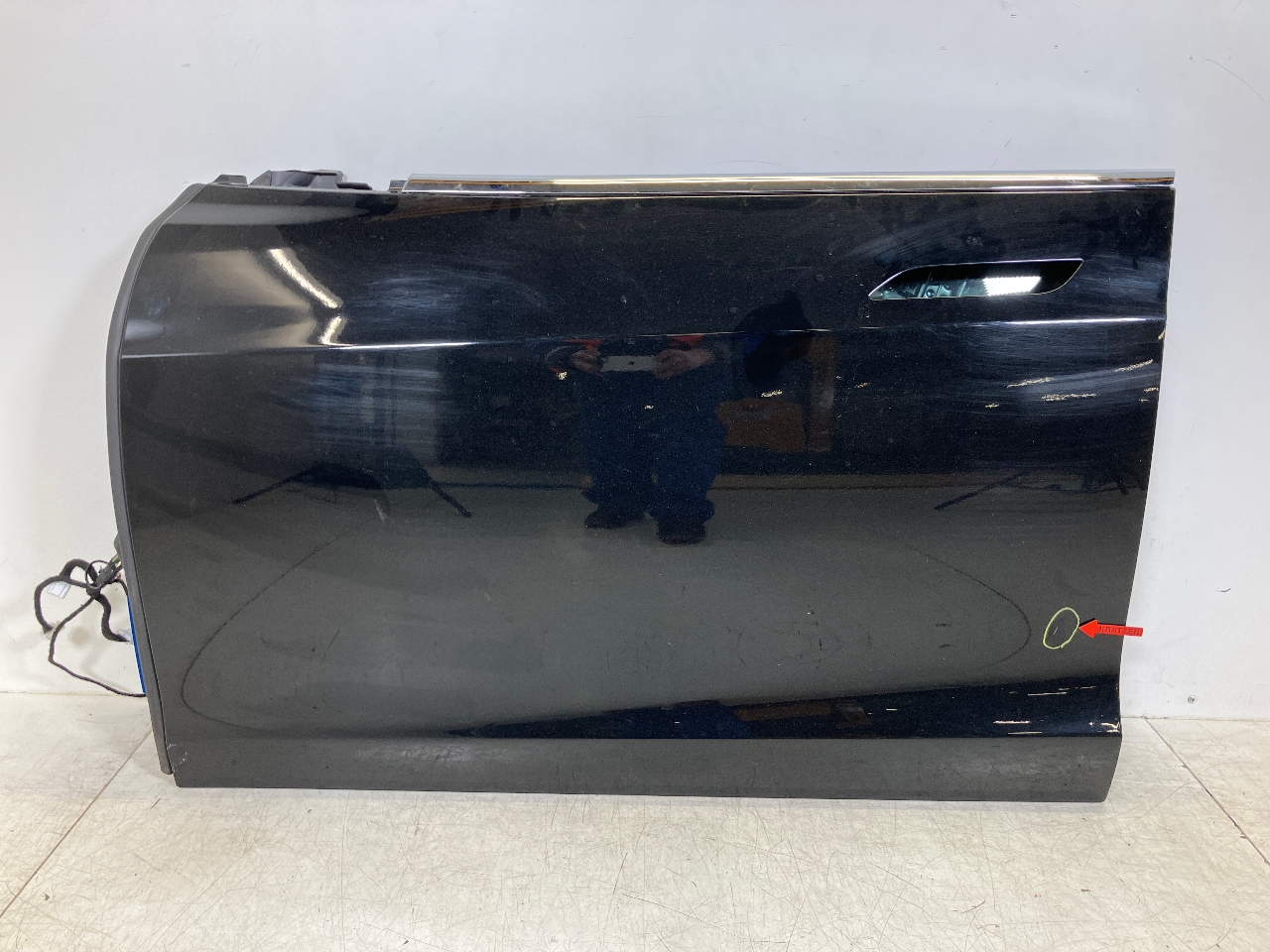 Porte avant gauche TESLA Model S (5YJS) 85D AWD  279 kW  379 PS (10.2014-02.2016) Porte avant gauche TESLA Model S (5YJS) 85D AWD  279 kW  379 PS (10.2014-02.2016)