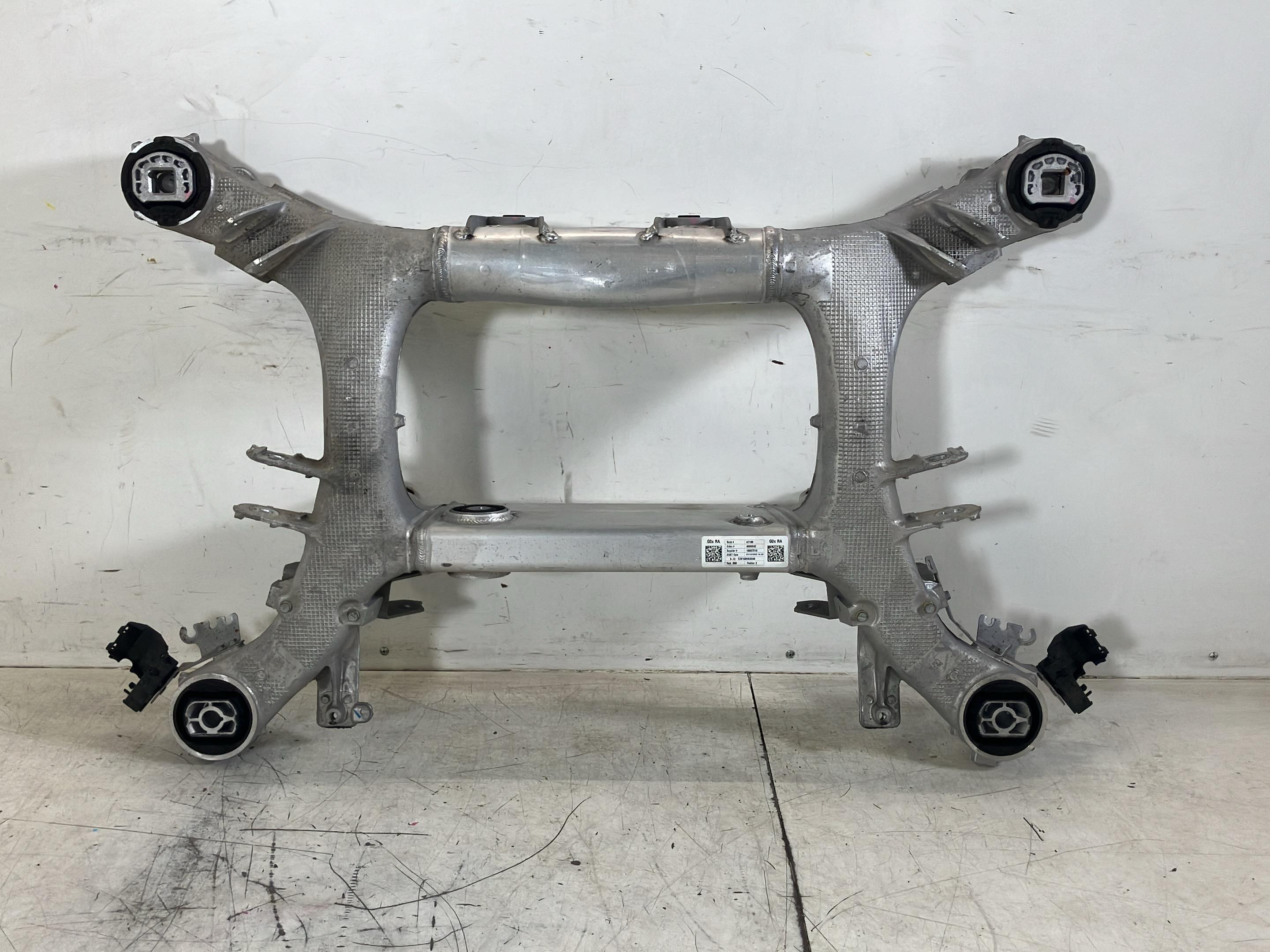 Grinda punții spate BMW X6 (G06, F96) xDrive 40i Mild-Hybrid  280 kW  381 PS (04.2023-> )