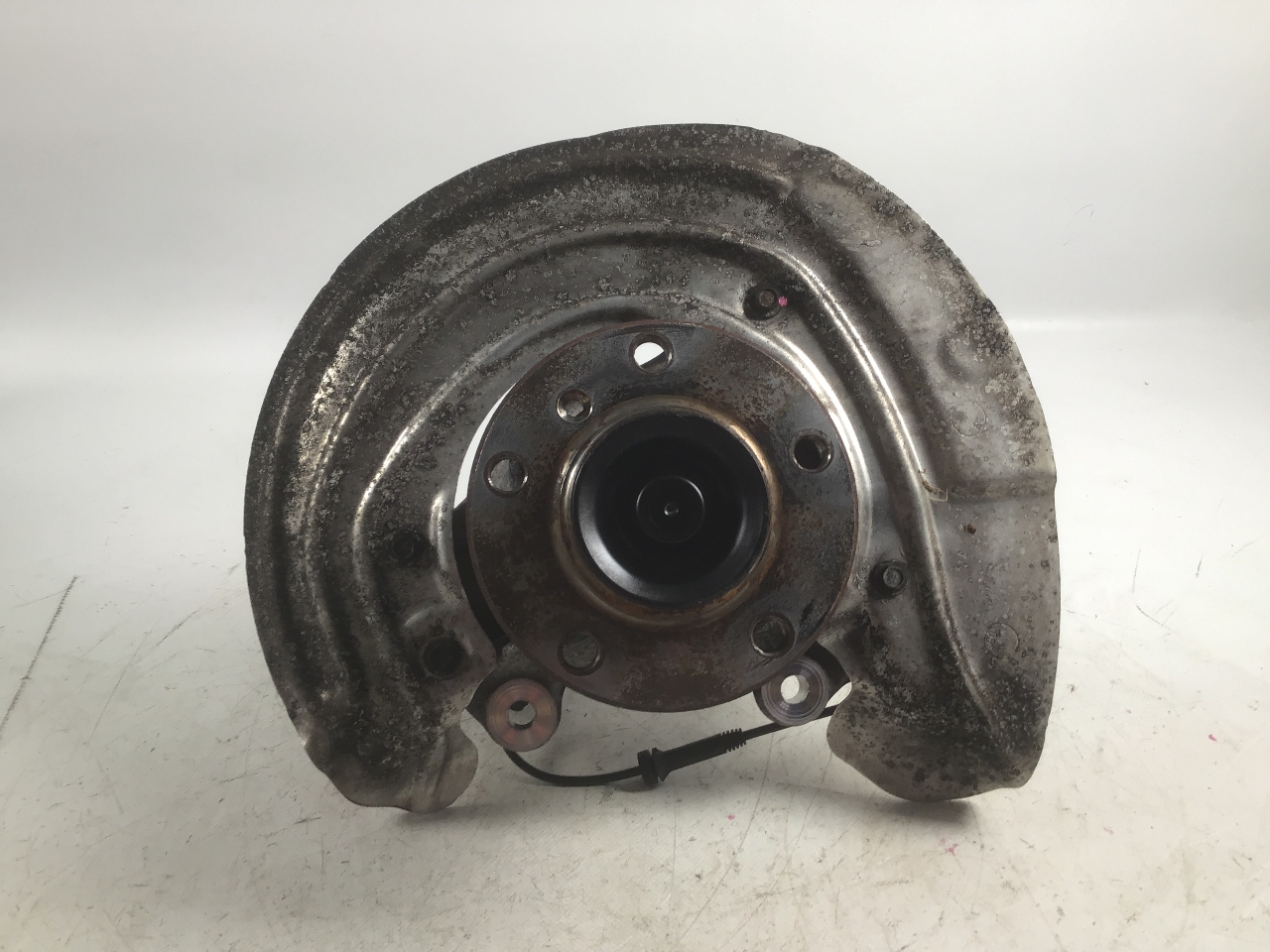 Achsschenkel rechts vorne BMW 3er (F30, F80) 320d  140 kW  190 PS (07.2015-10.2018)