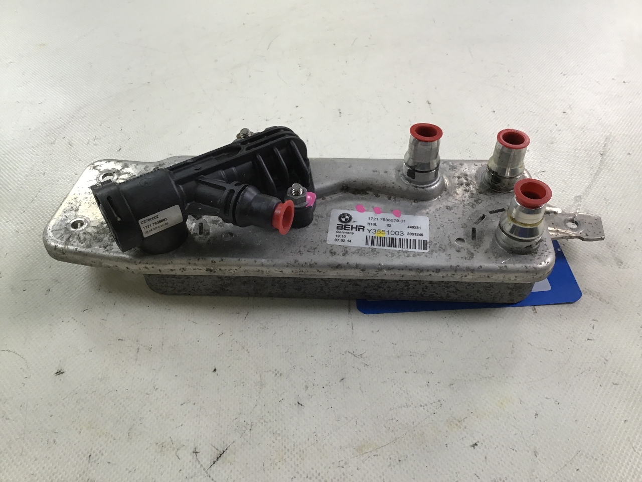 Refroidisseur d'huile BMW 6er Coupe (F13) 640i  235 kW  320 PS (07.2011-10.2017) Refroidisseur d'huile BMW 6er Coupe (F13) 640i  235 kW  320 PS (07.2011-10.2017)