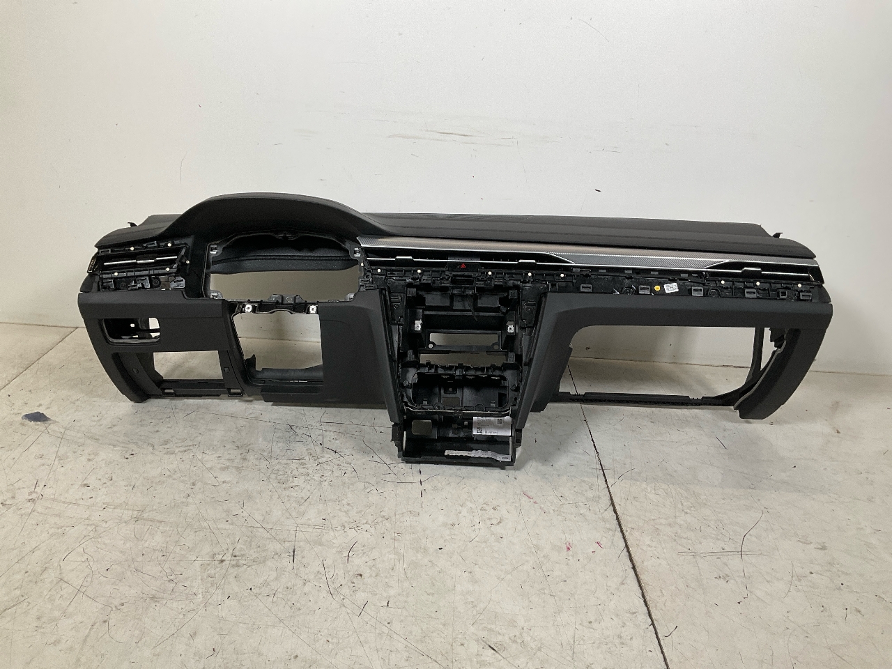 Tableau de bord VW Arteon (3H) 2.0 TDI  110 kW  150 PS (04.2017-> )