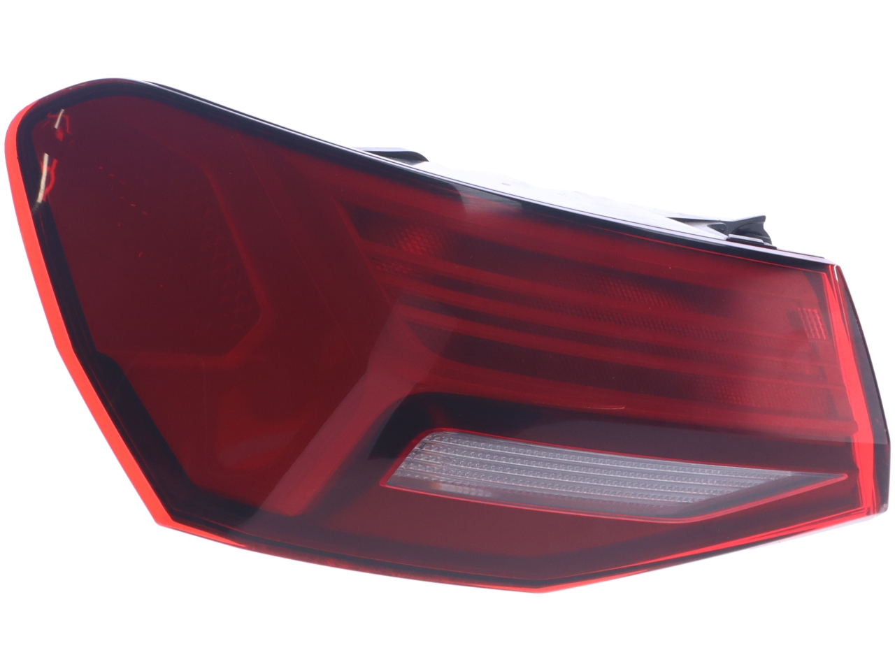 Feu arrière extérieur gauche AUDI A3 Sportback (8Y) 30 TFSI  81 kW  110 PS (06.2020-> ) Feu arrière extérieur gauche AUDI A3 Sportback (8Y) 30 TFSI  81 kW  110 PS (06.2020-> )