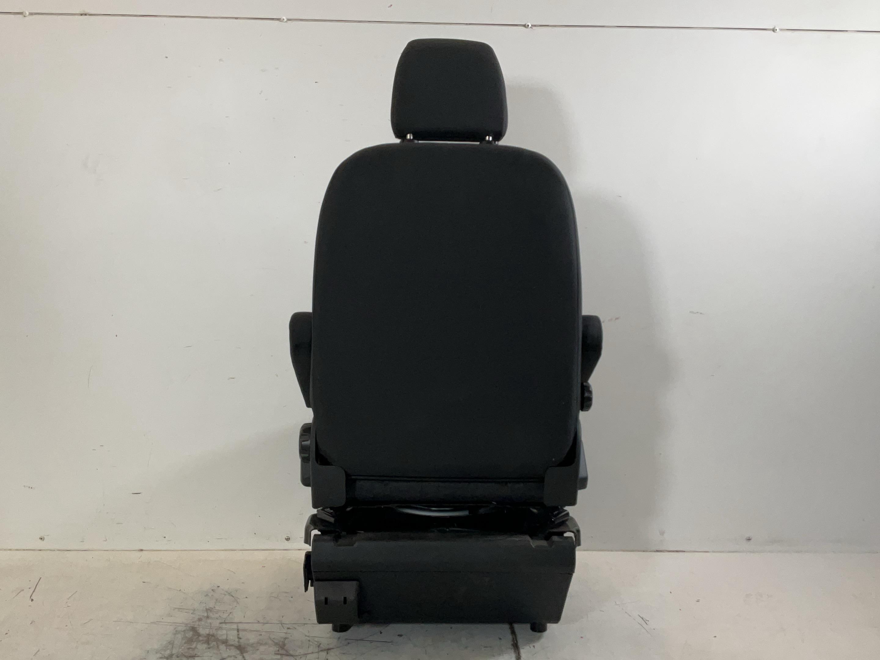 Seat left front FORD Transit V363 Pritsche/Fahrgestell (FED, FFD) 2.0 EcoBlue  121 kW  165 PS (07.2023-> )