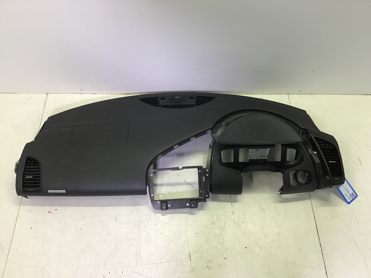 Armaturenbrett AUDI R8 (42) 4.2 FSI quattro  309 kW  420 PS (04.2007-09.2010) Armaturenbrett AUDI R8 (42) 4.2 FSI quattro  309 kW  420 PS (04.2007-09.2010)