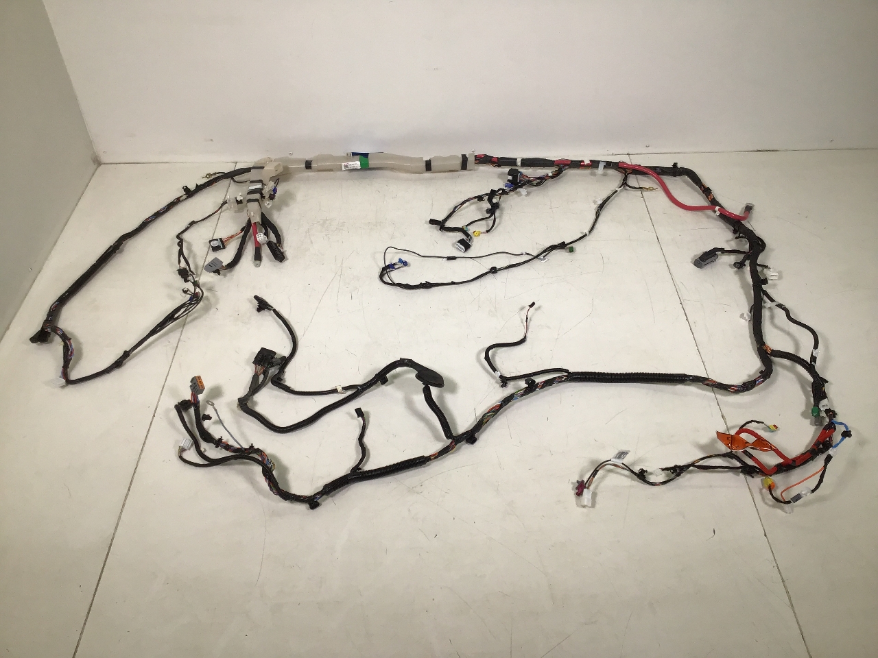 Cable harness TESLA Model 3 (5YJ3) EV Performance Allrad  340 kW  462 PS (06.2018-> ) Cable harness TESLA Model 3 (5YJ3) EV Performance Allrad  340 kW  462 PS (06.2018-> )