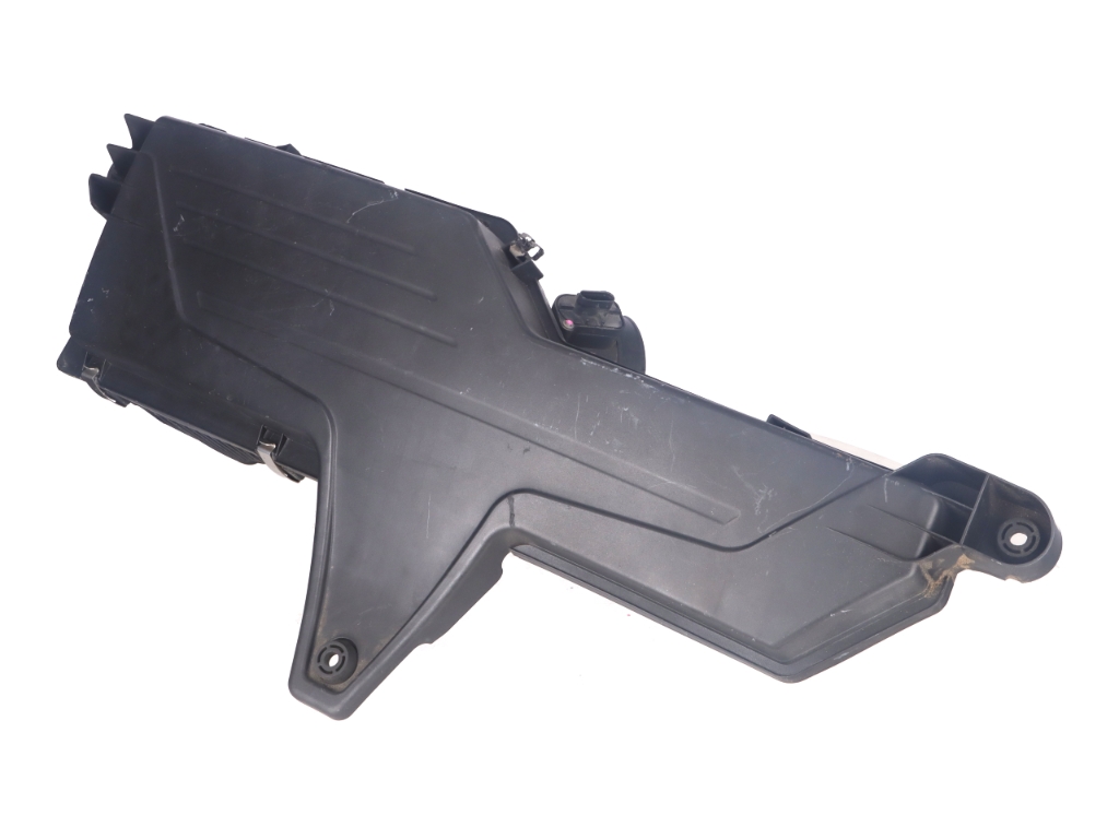 Luftfiltergehäuse BMW 3er (F30, F80) 320d  120 kW  163 PS (04.2011-10.2018)
