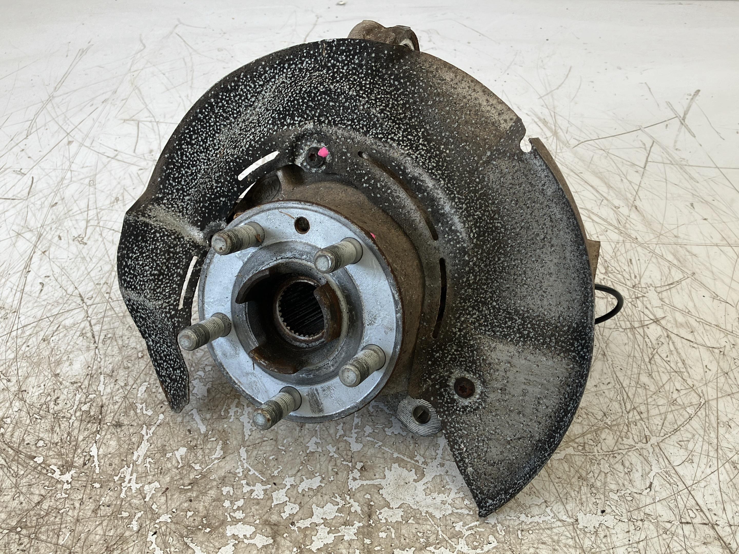 Axle stub right front LAND ROVER Discovery Sport (L550) 2.2 D 4WD  140 kW  190 PS (09.2014-> )