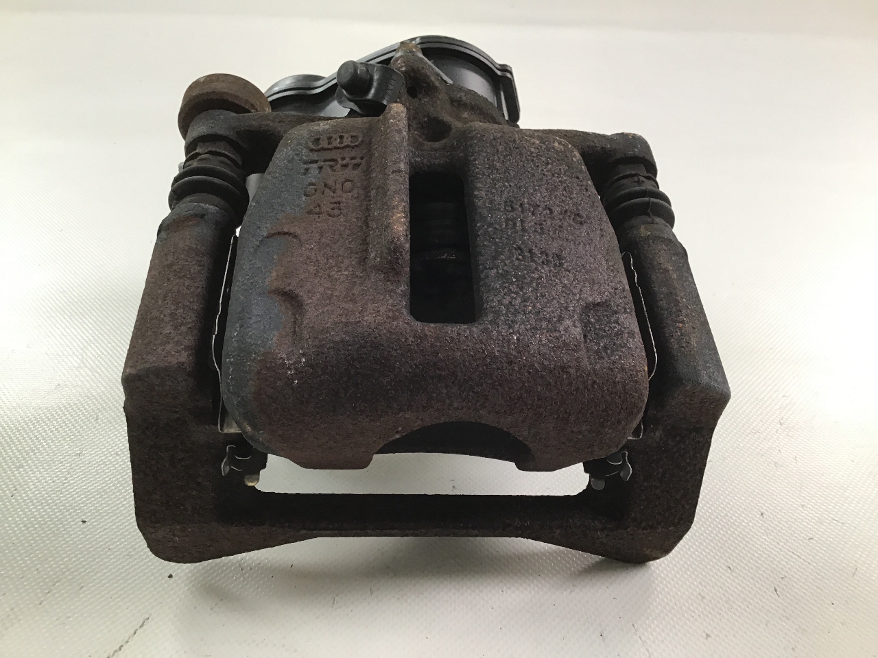 Étrier de frein arrière droit AUDI A6 (4G, C7) 3.0 TDI quattro  180 kW  245 PS (03.2011-09.2018) Étrier de frein arrière droit AUDI A6 (4G, C7) 3.0 TDI quattro  180 kW  245 PS (03.2011-09.2018)